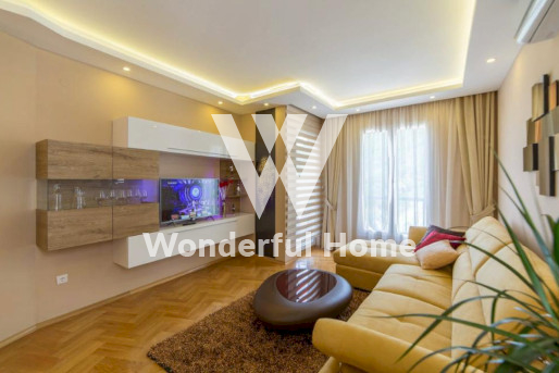 Квартира с 2-мя спальнями рядом с самым протяжённым пляжем  Черногории - Becici.